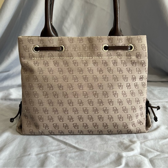 Dooney & Bourke Mini Tassels Taupe and Brown Leather Purse - New w/o Tags - Picture 3 of 8